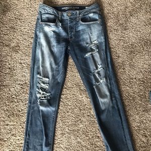 American eagle ripped mom jeans